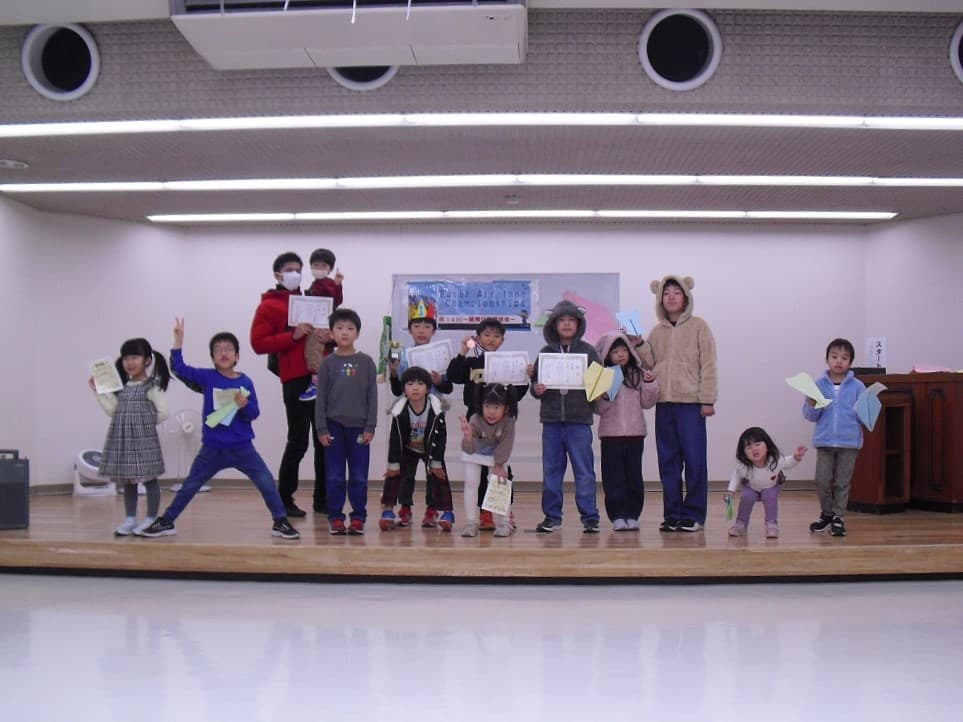 紙飛行機競技会5